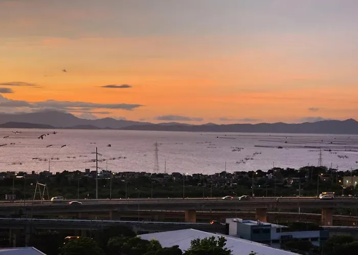 Bloom Residences 2br *